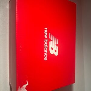 JS43FBK2 – New Balance Kids Soccer Cleats (Boys’ Size)